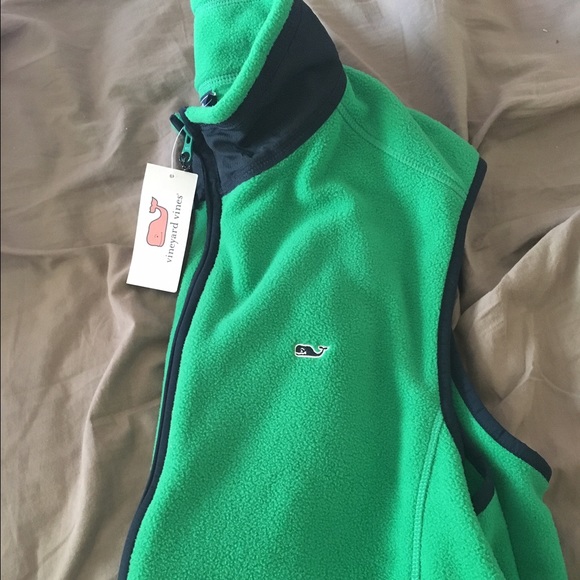 NWT vineyard vines vest - Picture 2 of 3