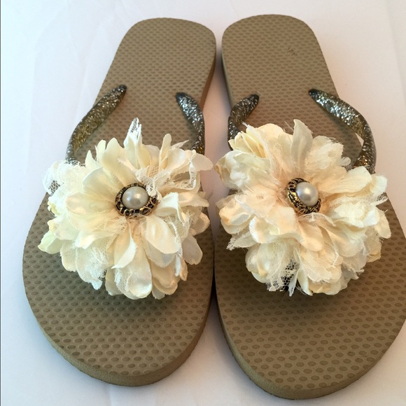 Cream Pearl  Flip Flops - Picture 3 of 3