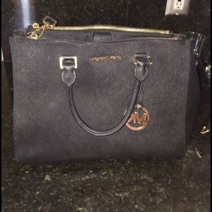 Michael kors sutton black bag