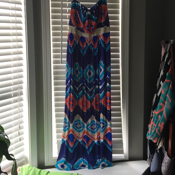 Aztec print maxi dress with lace band