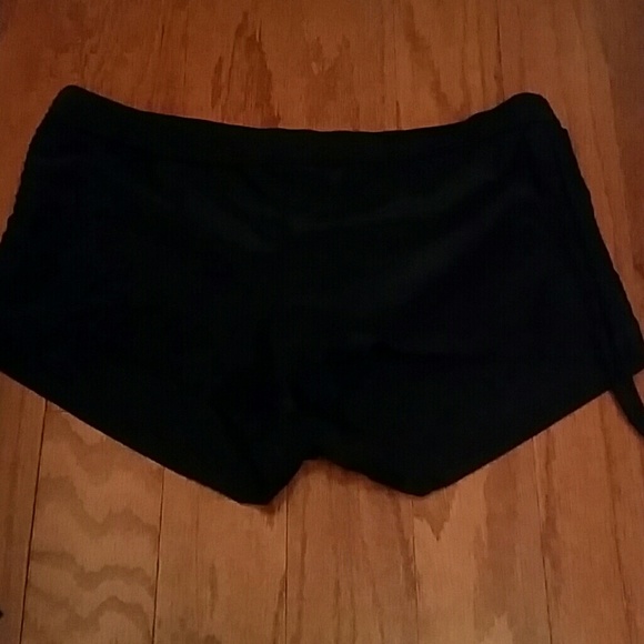 Ruched side boyshorts