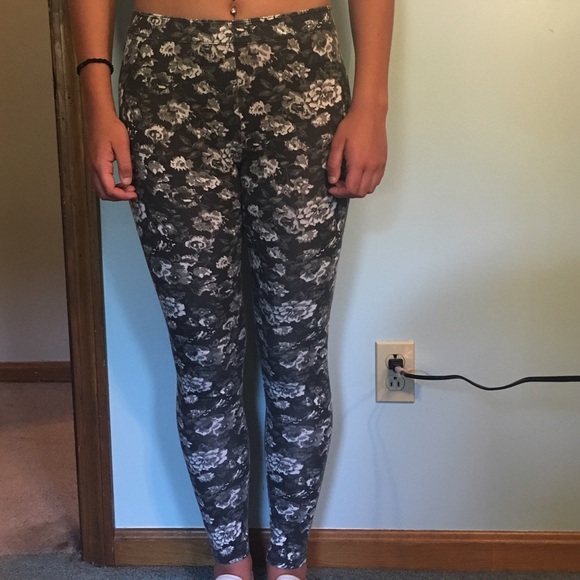 Patterned leggings