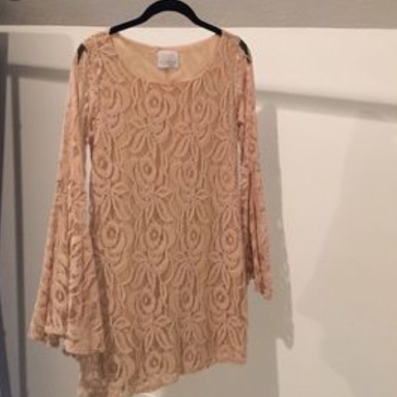 Dresses & Skirts - ✨NWT boutique dress