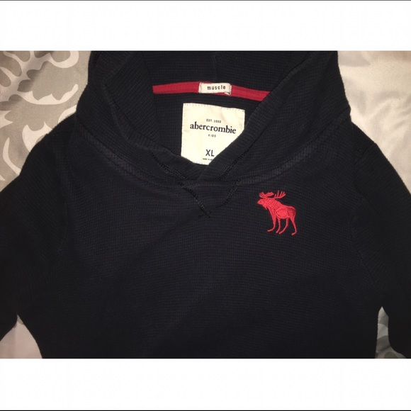 A&F pullover - Picture 2 of 2