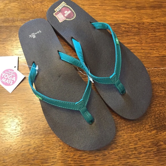 Sanuk Teal Yoga joy sandals
