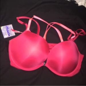 New , Never worn Victoria Secret Bra