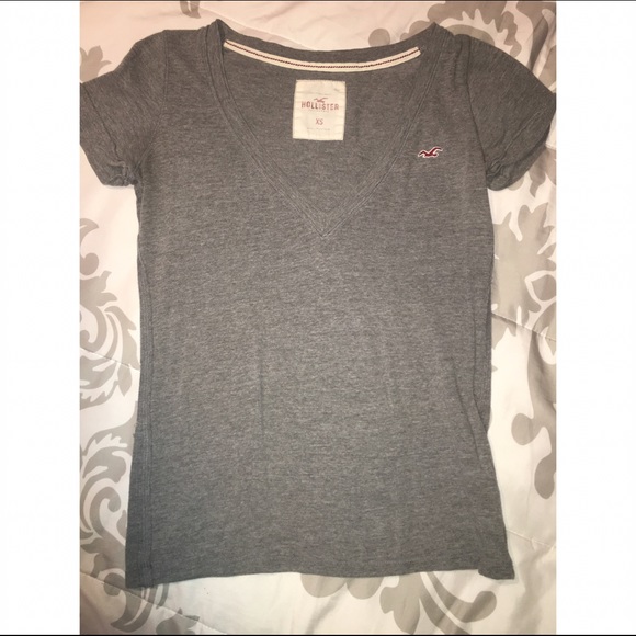 Hollister V-Neck
