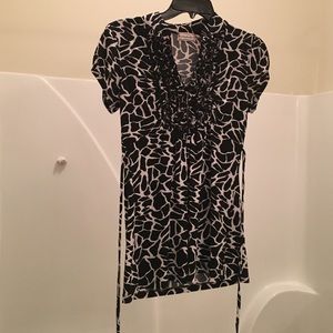 Black and white printed blouse