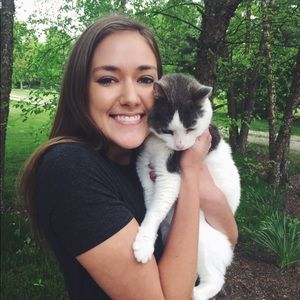 Meet your Posher, Emily