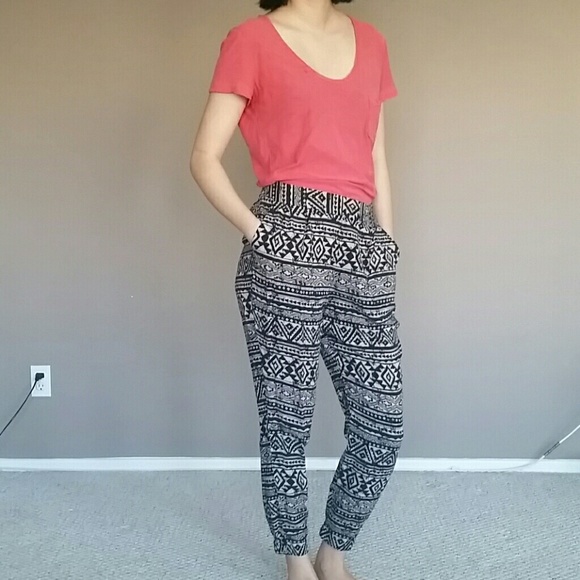 Forever 21 tribal print pants - Picture 1 of 2
