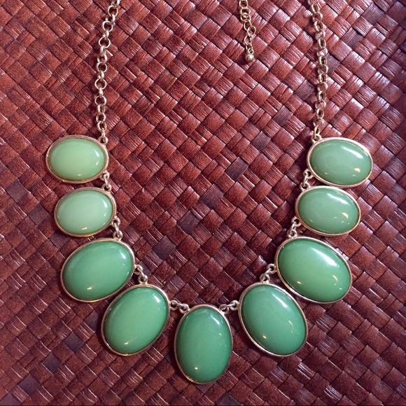 Green Stones Necklace - Picture 1 of 2