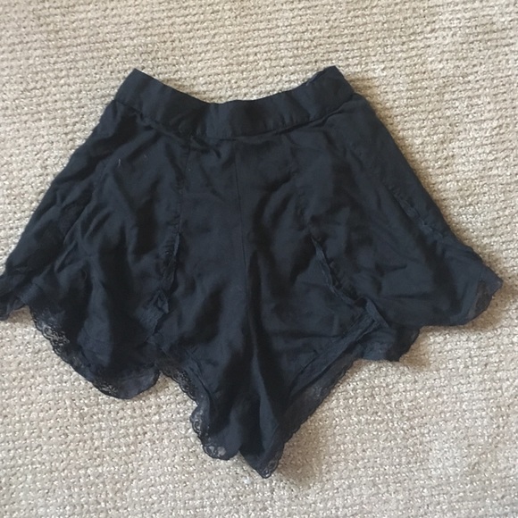 Black Lace Flowy Shorts Thing!