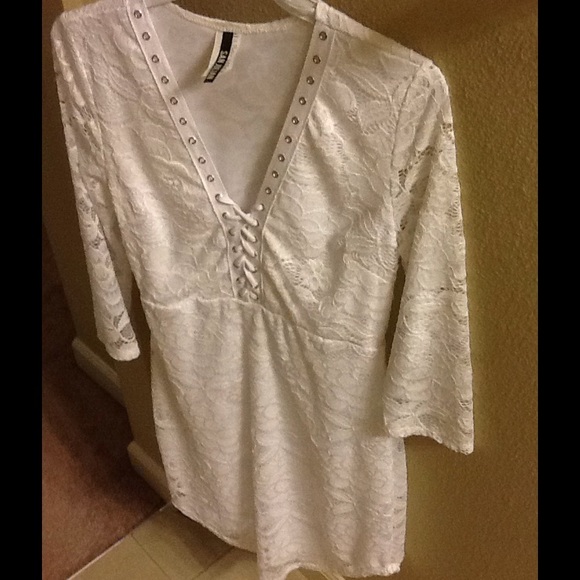 Gorgeous White Dress or Top - Picture 3 of 4