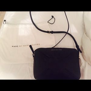 Marc Jacobs cross body bag