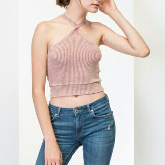 🍥🎉HP last one April spirit pink crop tank sz L - Picture 3 of 3