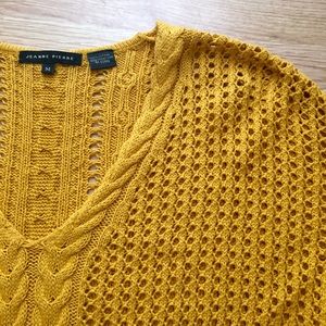 ❌SOLD❌ Long sleeve knit top