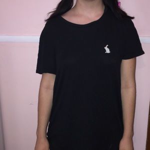 Black shirt