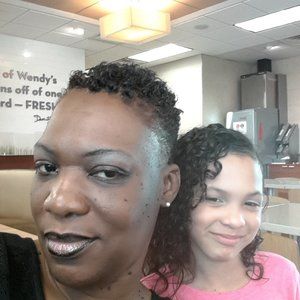 Meet your Posher, Jacqueline