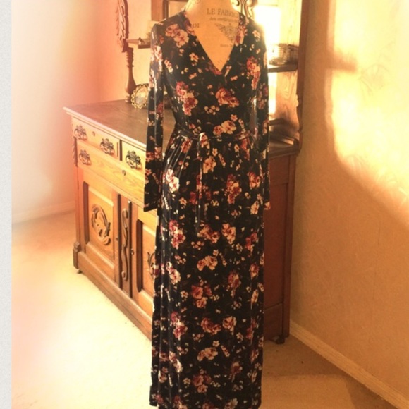 12PM by Mon Ami Dress PRICE IS FIRM - Picture 4 of 4