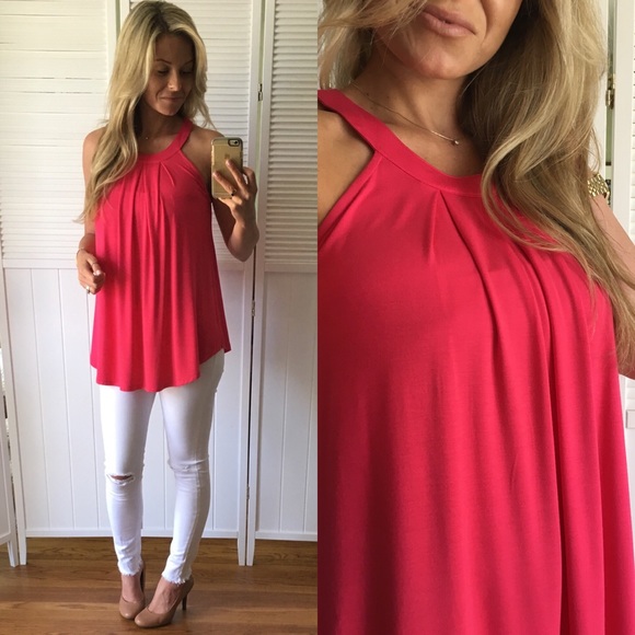 Tops - SOLD OUT• Stunning Hot Pink Halter