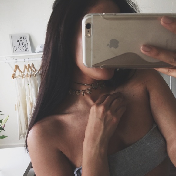 The Clasp Choker - Picture 2 of 3