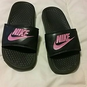 Nike sliders