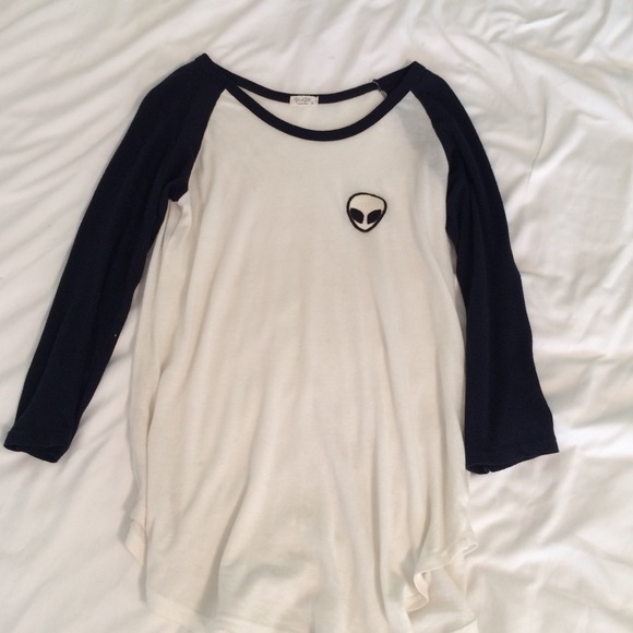 Jersey style Brandy shirt w/ alien patch