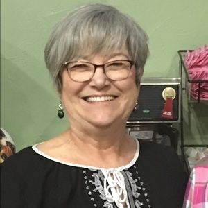 Meet your Posher, Debbie