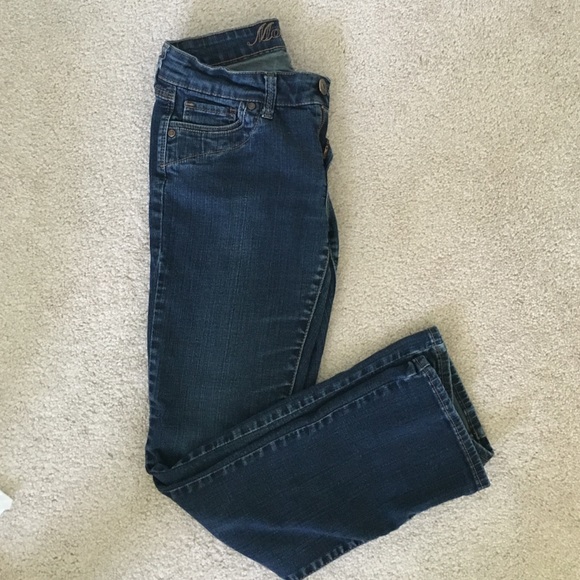 Delia's Morgan Dark Wash Jeans