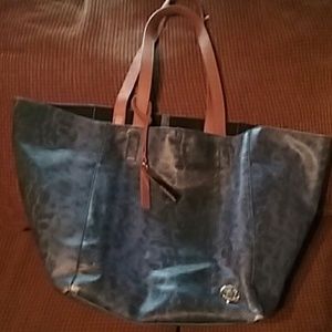 AUTHENTIC VINCE CAMUTO LEATHER BAG/TOTE