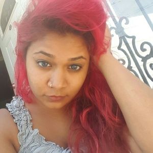 Meet your Posher, Carrie