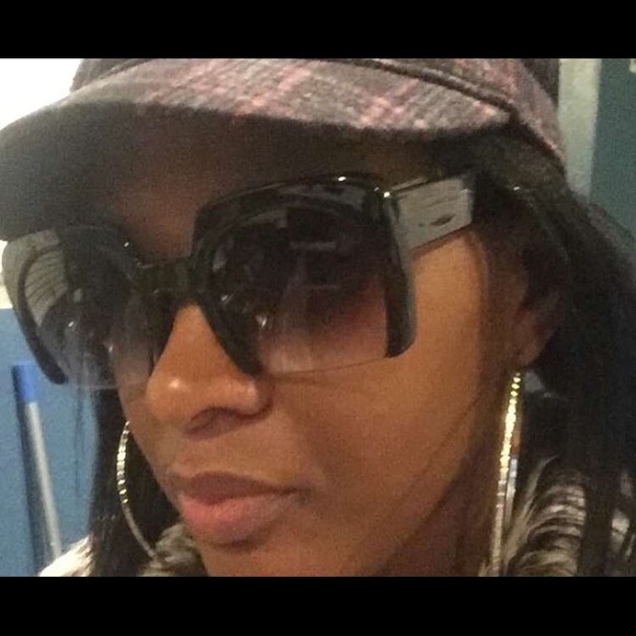 Semi-rimless Sunglasses - Picture 4 of 4