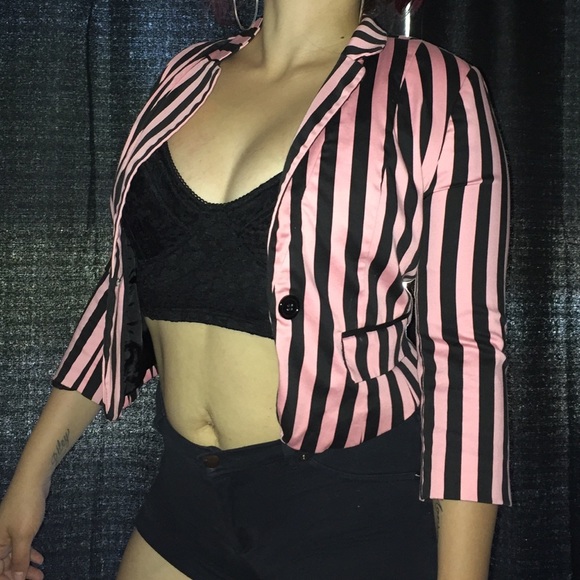 Pink and black striped forever 21 jacket! - Picture 4 of 4