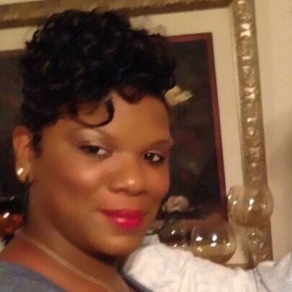 Meet your Posher, Candice