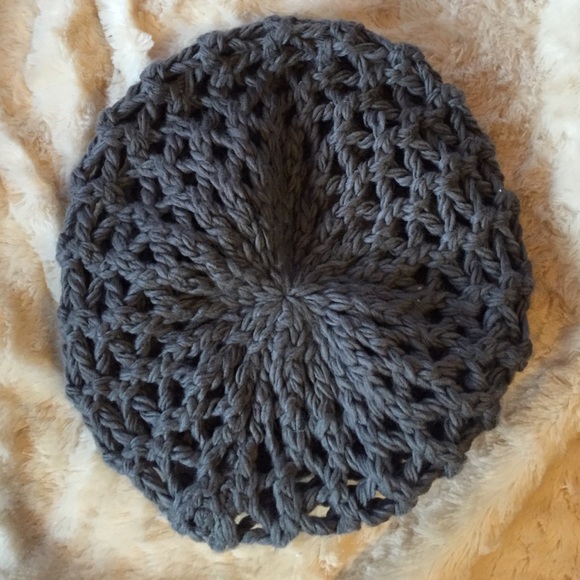 Grey Beret - Picture 1 of 1