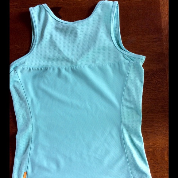 🌸 Lucy workout tank. 🌸 - Picture 3 of 4