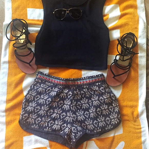 Cotton beach shorts size small. Never worn