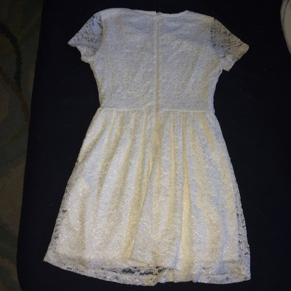 White Dress - Picture 3 of 4