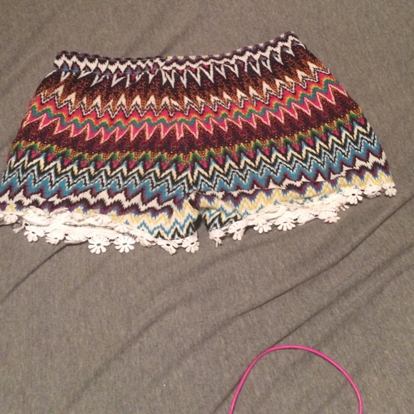 There to small I really like the shorts - Picture 1 of 1