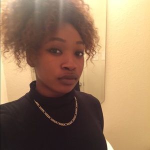 Meet your Posher, Samone