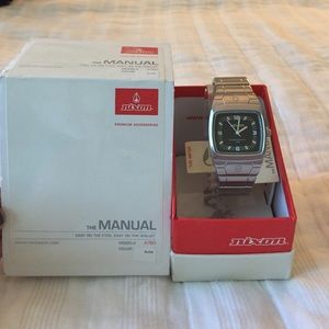 Men's Nixon silver watch