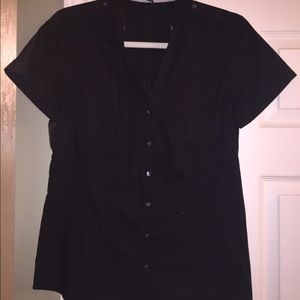 NWOT 🎉Express essential button up