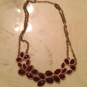 Gold necklace with violet