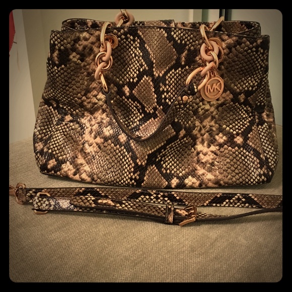 Michael Kors purse