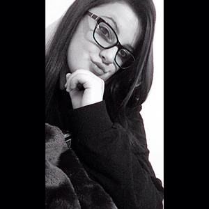 Meet your Posher, Hailey marie