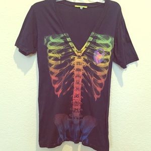 Graphic rainbow X Ray tee
