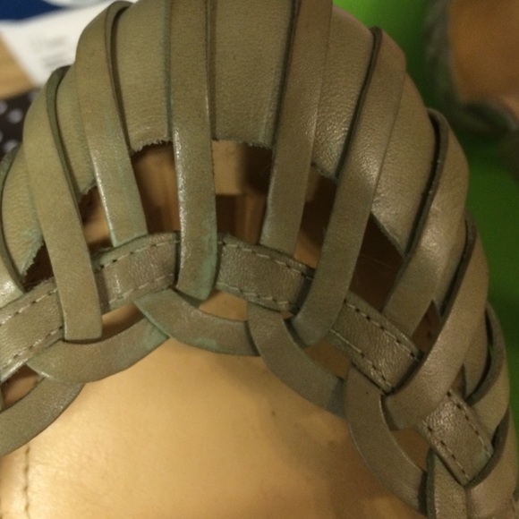 Sandals - Picture 3 of 4