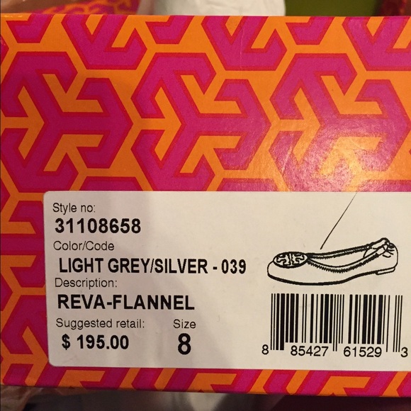 Authentic Tory Burch Revas Never Worn!! ❤️❤️ - Picture 4 of 4