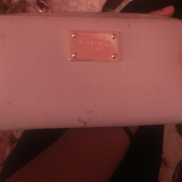MK wallet