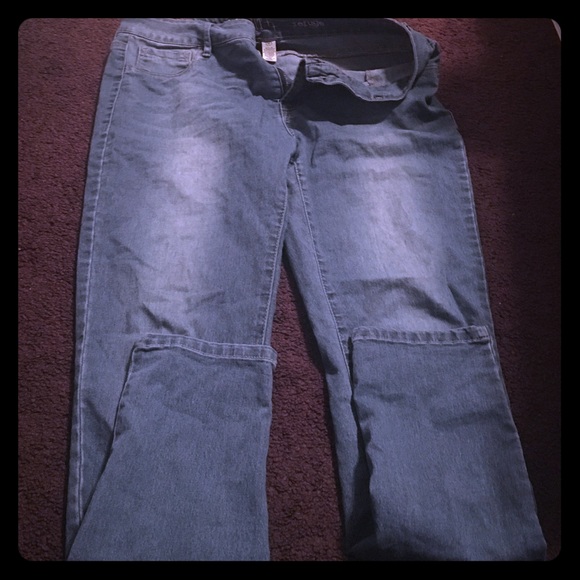 Charlotte Russe refuge jeans